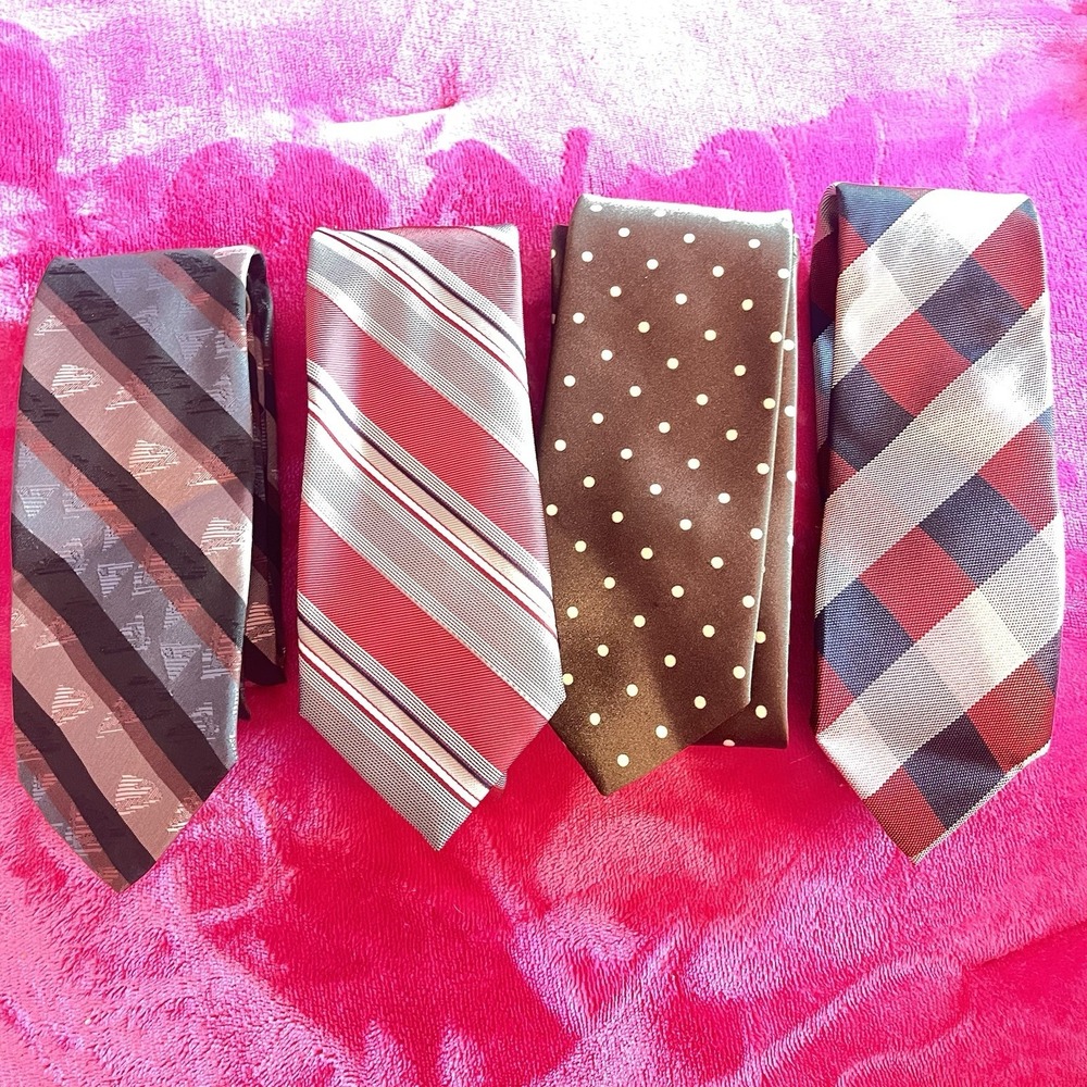 LOT OF‎ 4 Men's Ties Neckties Mixed Lot Various Brands. Z-207